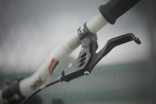 Avid Ultimate levers